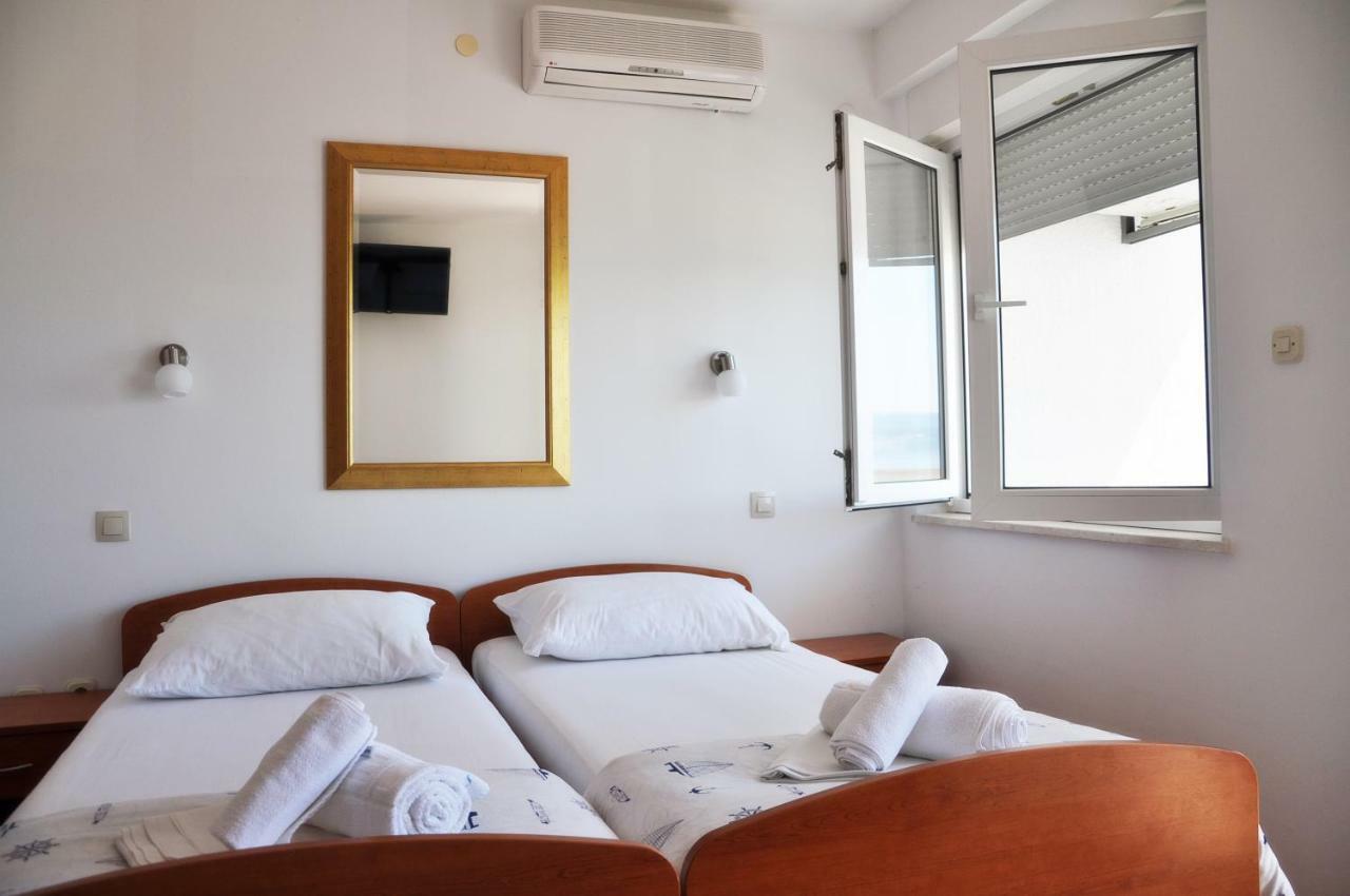 Sunrise Apartments And Studio Apartments 1 Локва-Рогозниця Екстер'єр фото